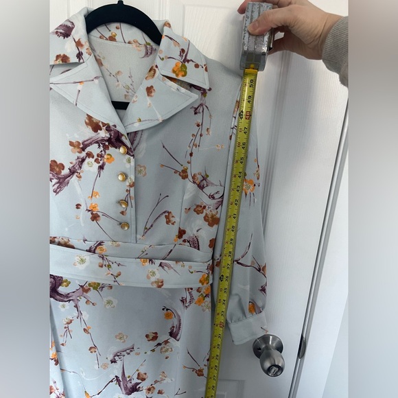 Vintage 1970s Blue Floral Midi Dress - Picture 6 of 13